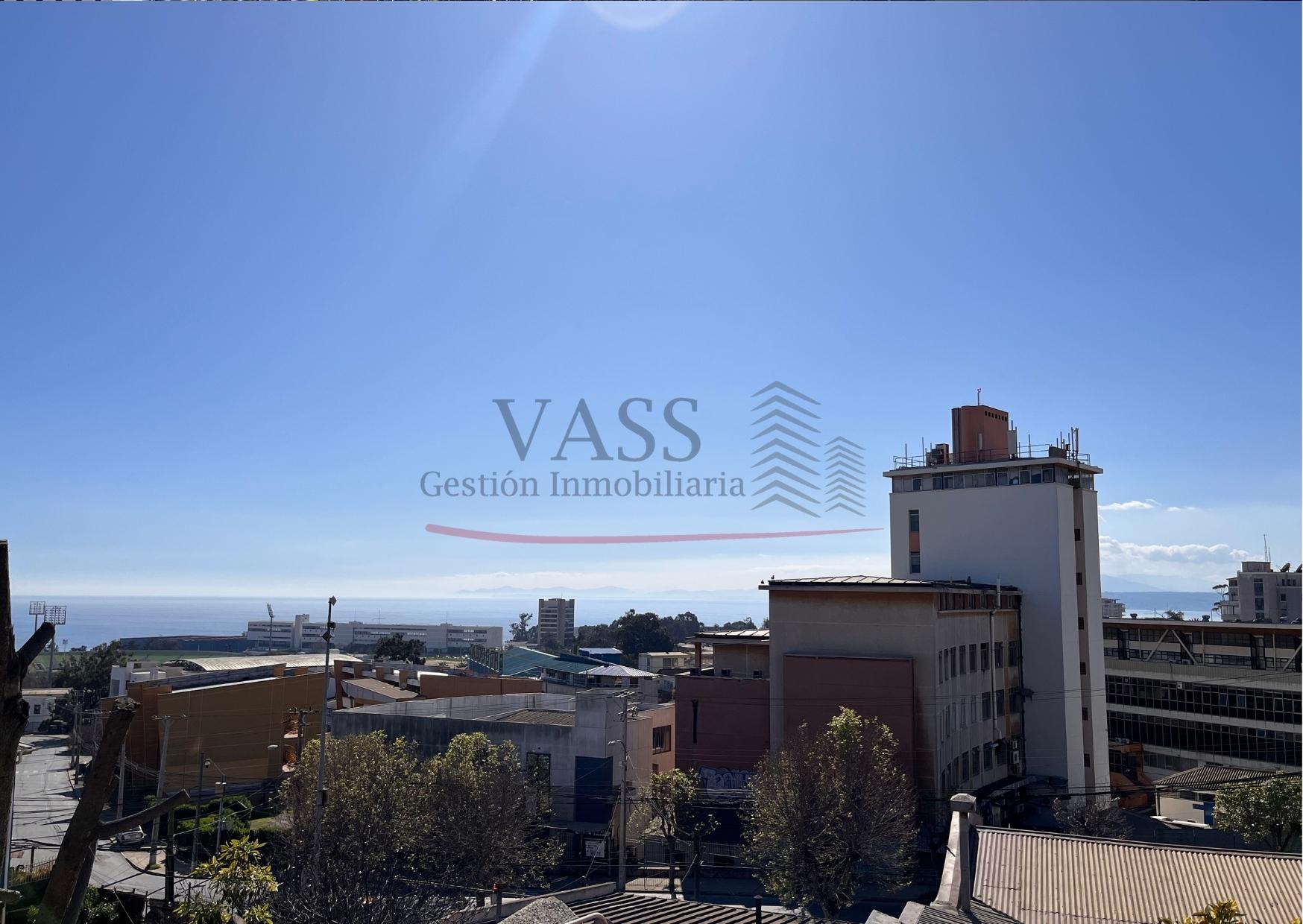 VASS Vende Espectacular Casa Con Vista Al Mar, Valparaiso