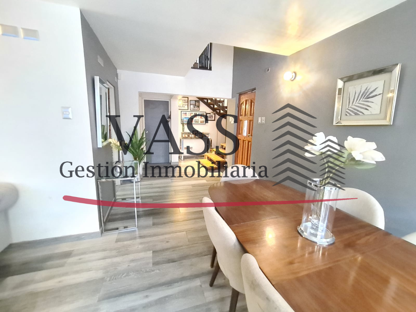 VASS GESTIÓN INMOBILIARIA VENDE CASA EN EXCLUSIVO SECTOR DE LAS CONDES