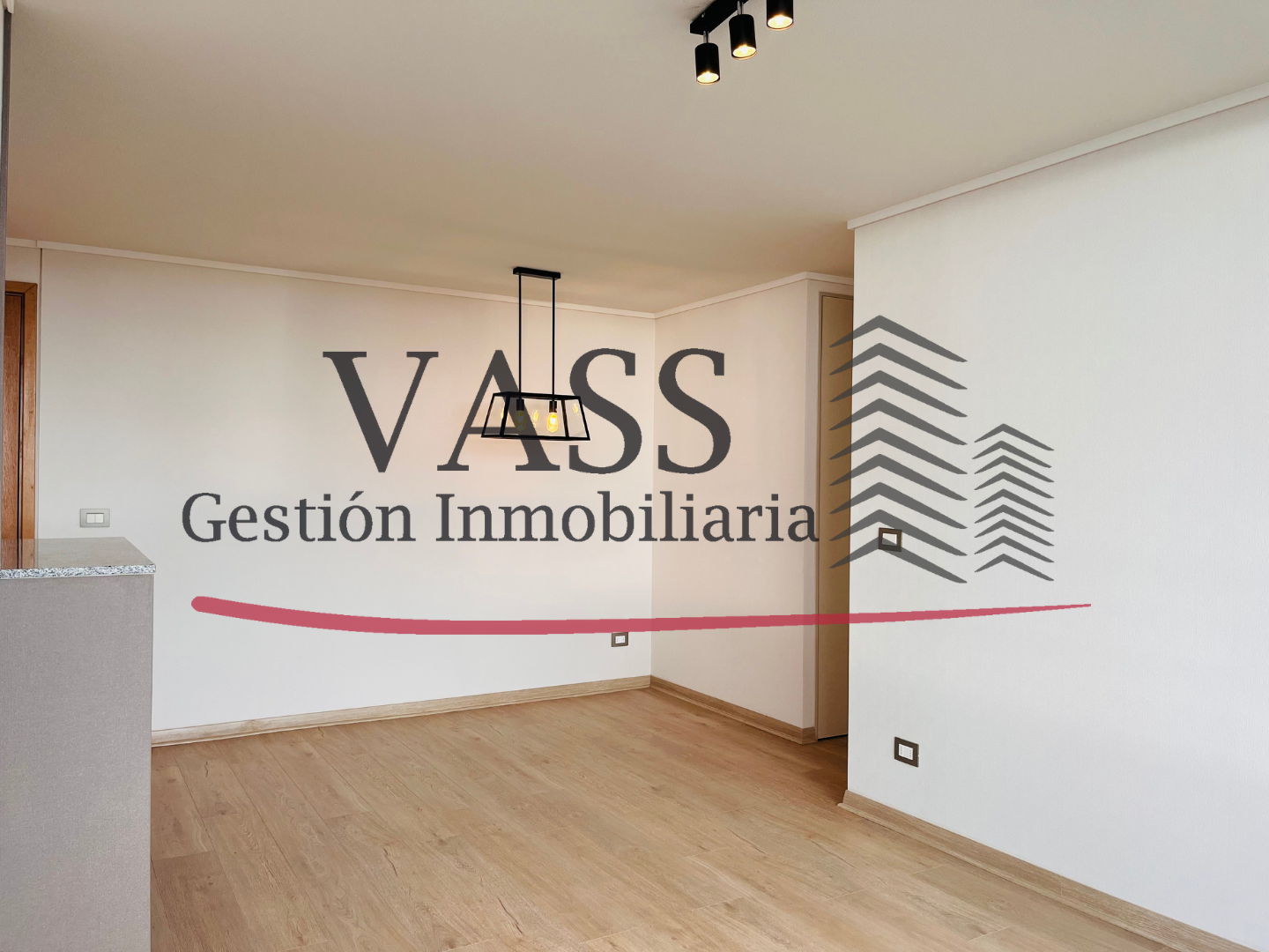 VASS GESTIÓN INMOBILIARIA ARRIENDA DEPARTAMENTO CON VISTA PANORÁMICA EN JARDÍN DEL MAR, VIÑA DEL MAR