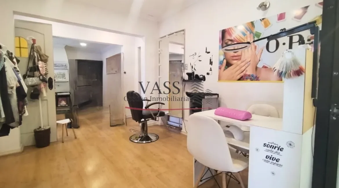 D_NQ_NP_2X_870355-MLC83562379364_042025-F-vass-vende-derecho-llaves-salon-de-belleza-vina-del-mar