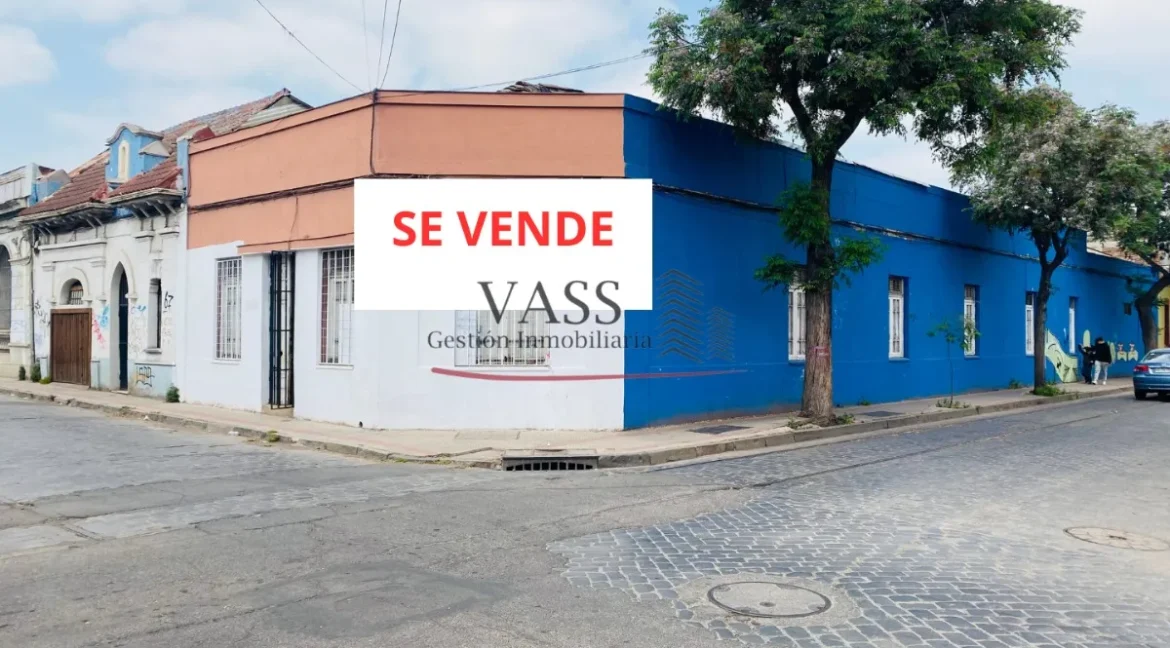 D_NQ_NP_2X_714852-MLC72489441404_102023-F-vass-vende-local-comercial-en-pleno-centro-huerfanos-stgo