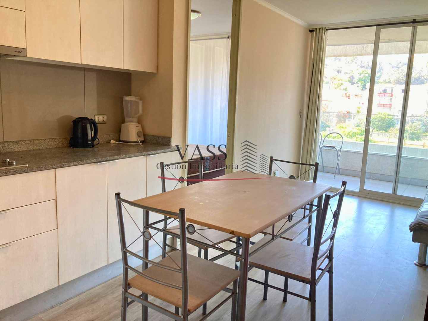 VASS Gestión Inmobiliaria arrienda departamento de 1D 1B en pleno centro de Viña del Mar